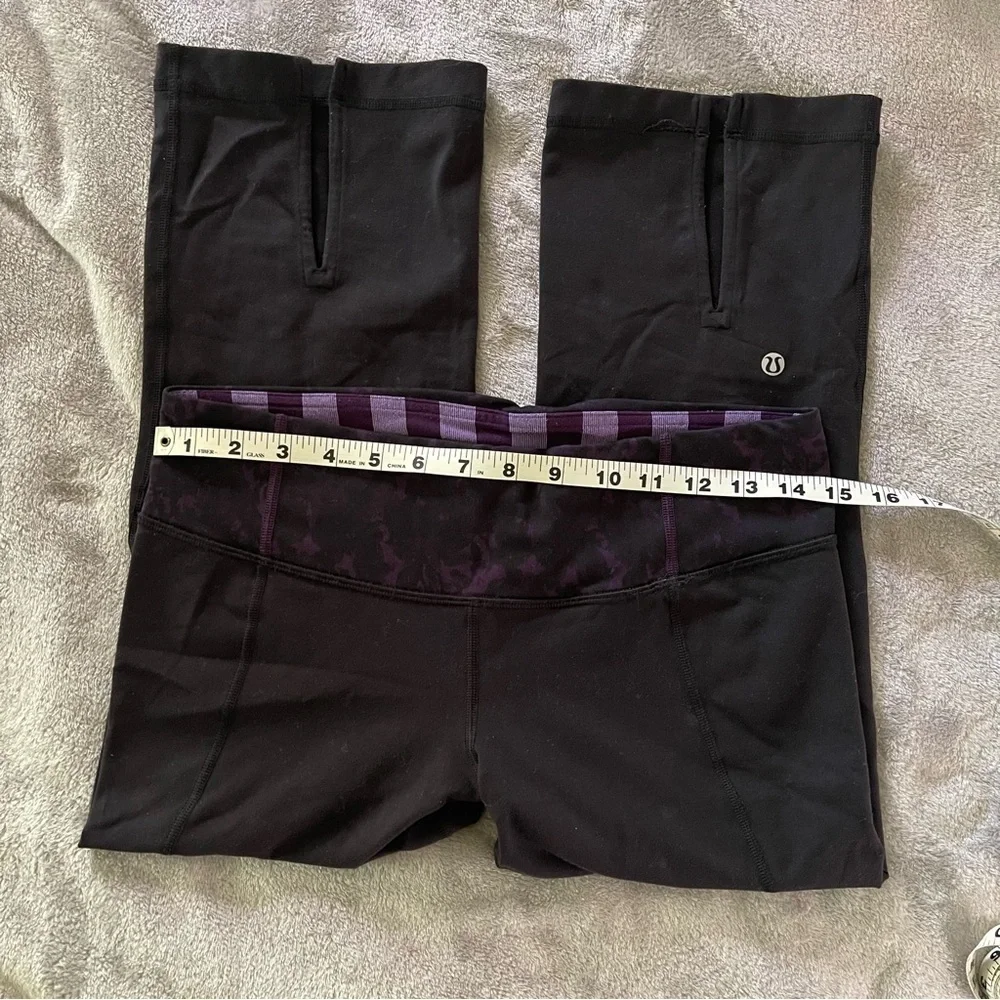 Lululemon Black and Purple Cropped Capris